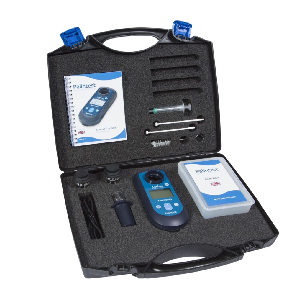 Palintest photometer for water analysis